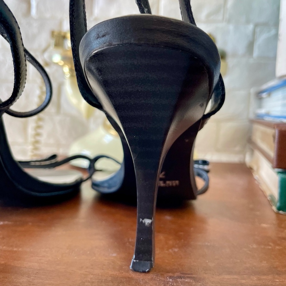 Vintage 90s Two Lips Brazilian Leather Black and White Bow Strappy Heels Size 7 - Picture 7 of 12